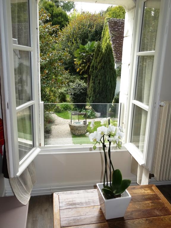 Jardin De Canaan Saint-Julien-de-Chedon Ruang foto